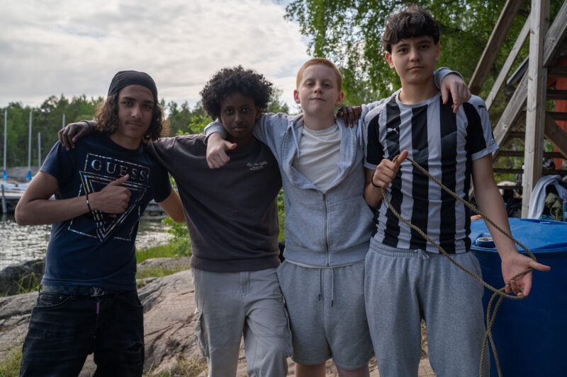 ungdomar från mentor på sommarläger